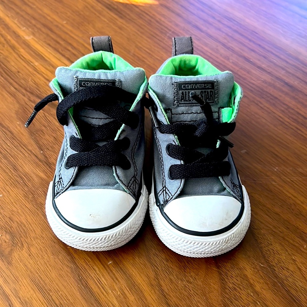 Gray High Top Toddler Converse Shoes Size 5